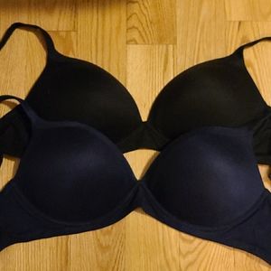 Victoria's Secret 32DDD wireless bras